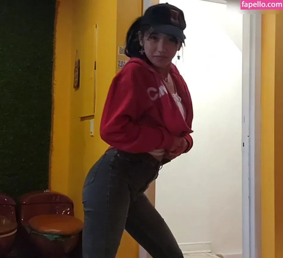 jinnytty Onlyfans Photo Gallery 