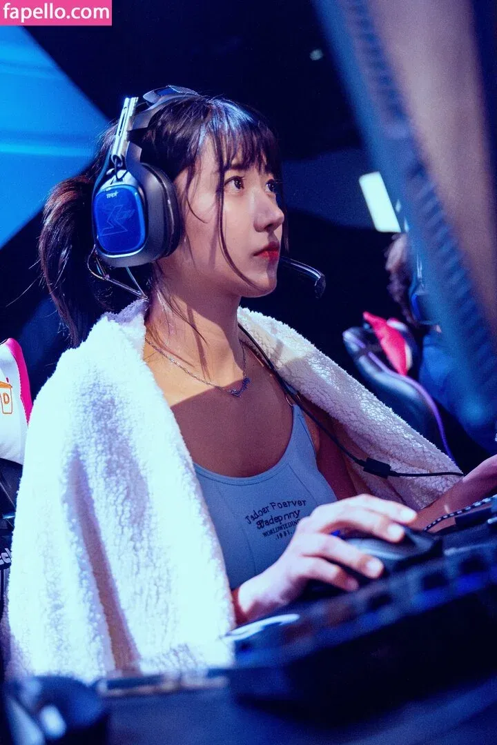 jinnytty Onlyfans Photo Gallery 