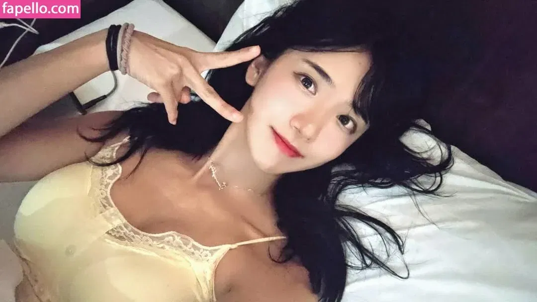 jinnytty Onlyfans Photo Gallery 