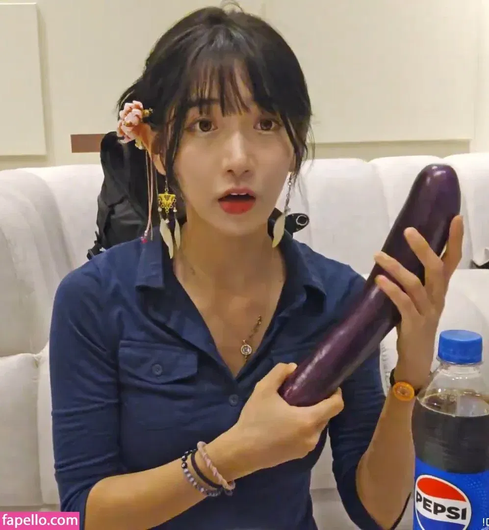 jinnytty Onlyfans Photo Gallery 