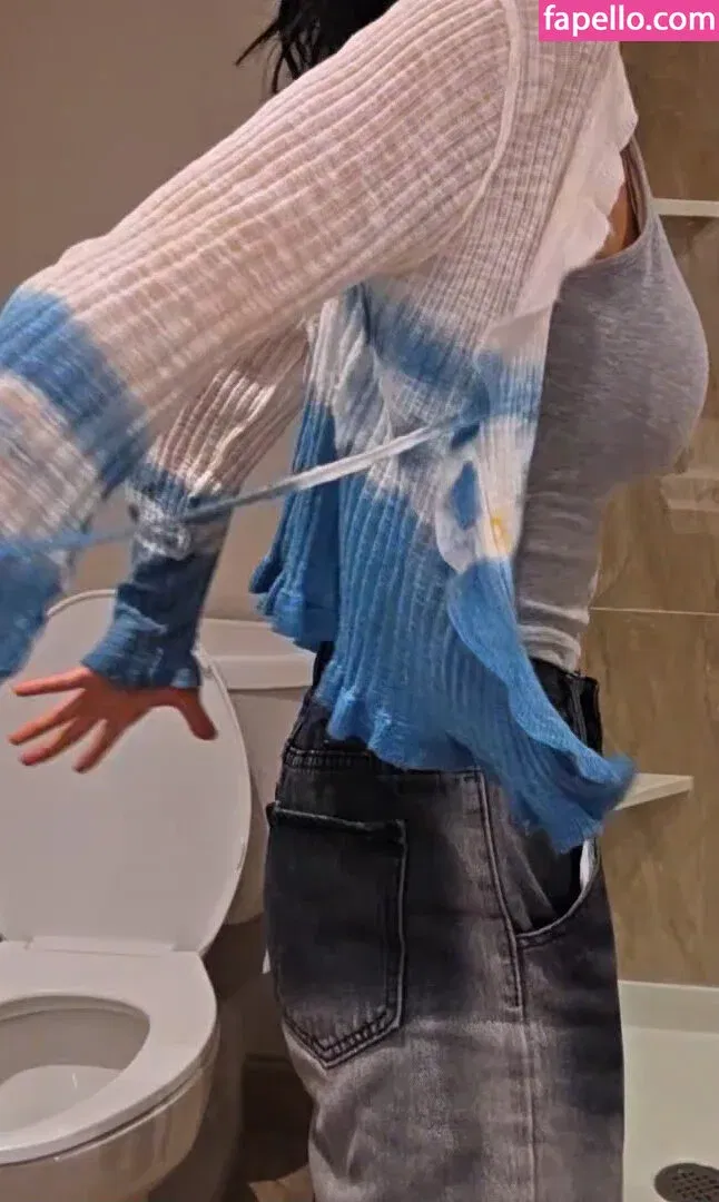 jinnytty Onlyfans Photo Gallery 