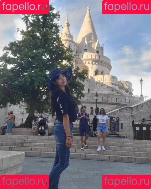 jinnytty Onlyfans Photo Gallery 