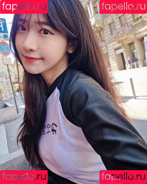 jinnytty Onlyfans Photo Gallery 