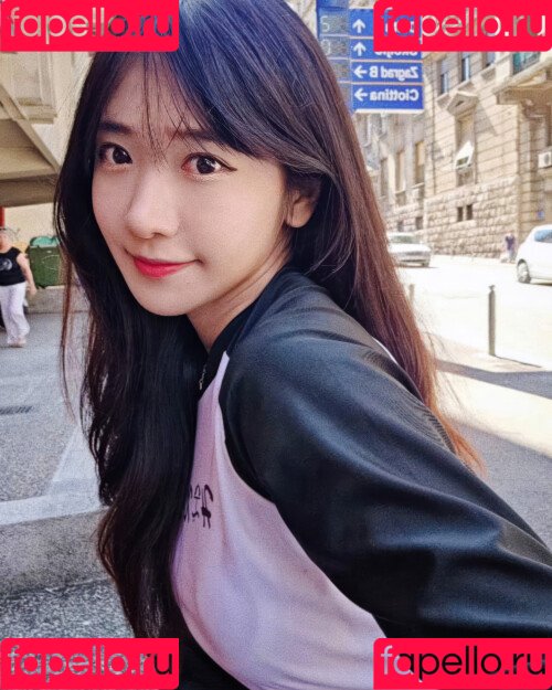 jinnytty Onlyfans Photo Gallery 