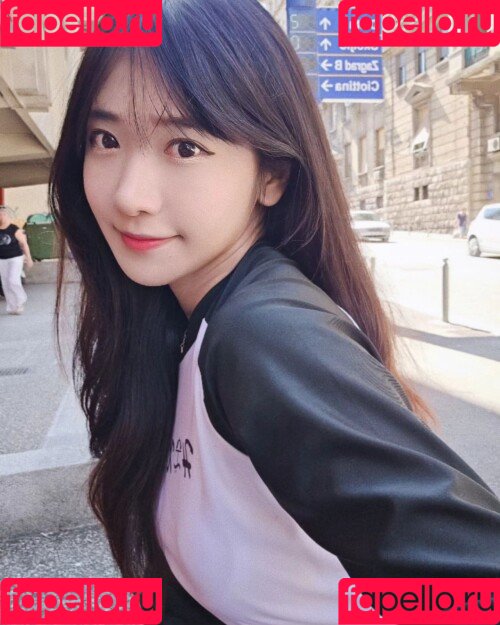 jinnytty Onlyfans Photo Gallery 