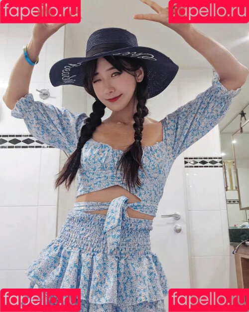 jinnytty Onlyfans Photo Gallery 