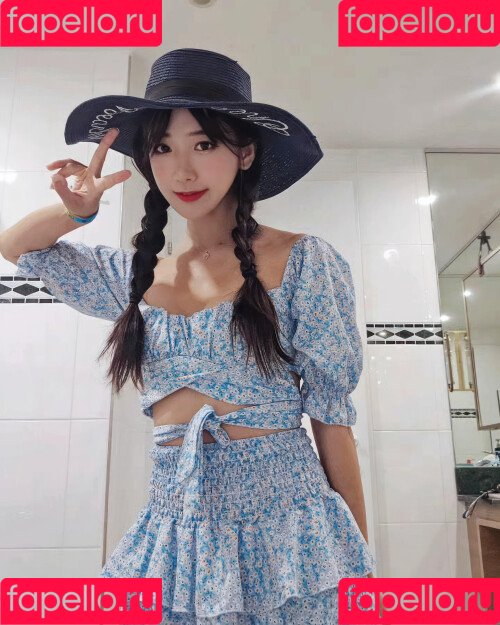 jinnytty Onlyfans Photo Gallery 