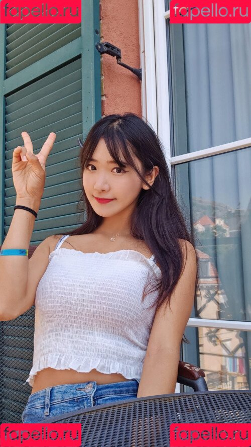 jinnytty Onlyfans Photo Gallery 