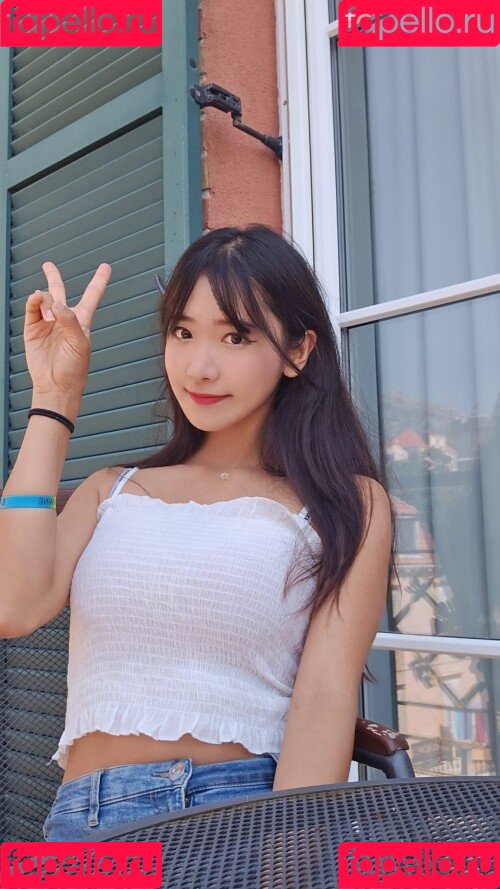 jinnytty Onlyfans Photo Gallery 