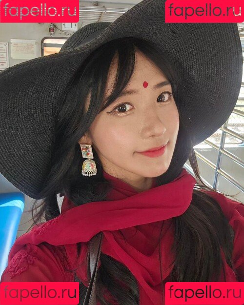 jinnytty Onlyfans Photo Gallery 