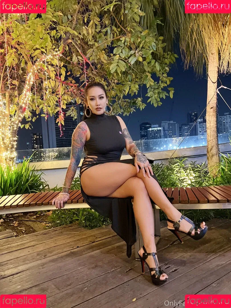 li_mei Onlyfans Photo Gallery 