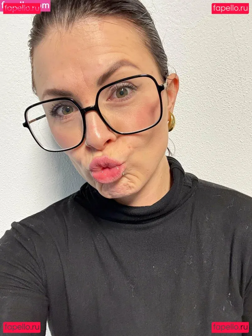 Emibecerra Onlyfans Photo Gallery 