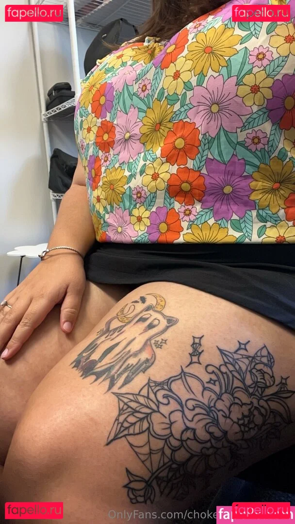 chokemepleaseeee Onlyfans Photo Gallery 