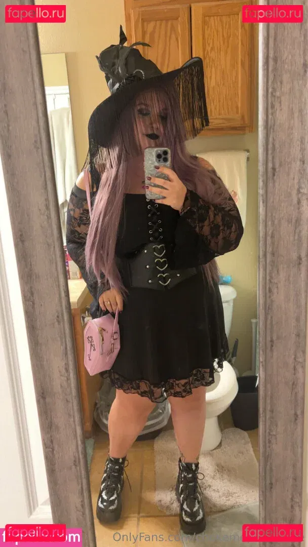 chokemepleaseeee Onlyfans Photo Gallery 