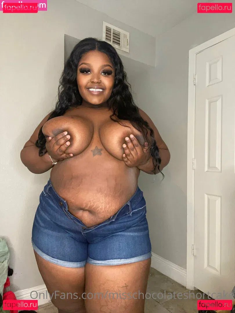 misschocolateshortcake Onlyfans Photo Gallery 