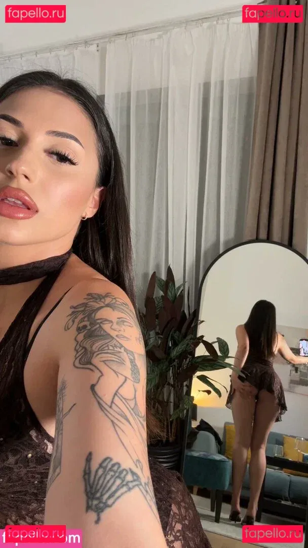 Goddess Tina Onlyfans Photo Gallery 