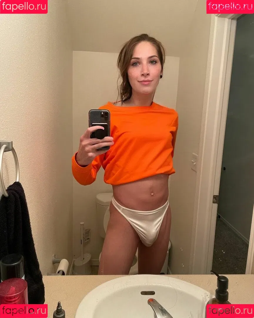 Allie Lilac Onlyfans Photo Gallery 