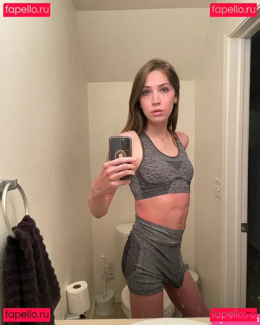 Allie Lilac Onlyfans Photo Gallery 