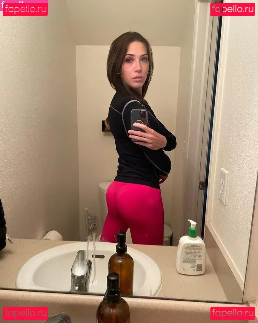 Allie Lilac Onlyfans Photo Gallery 