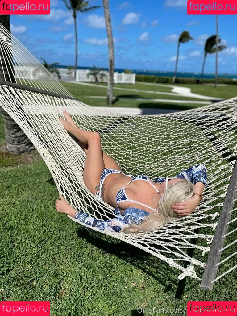 Elsadreamjean Onlyfans Photo Gallery 