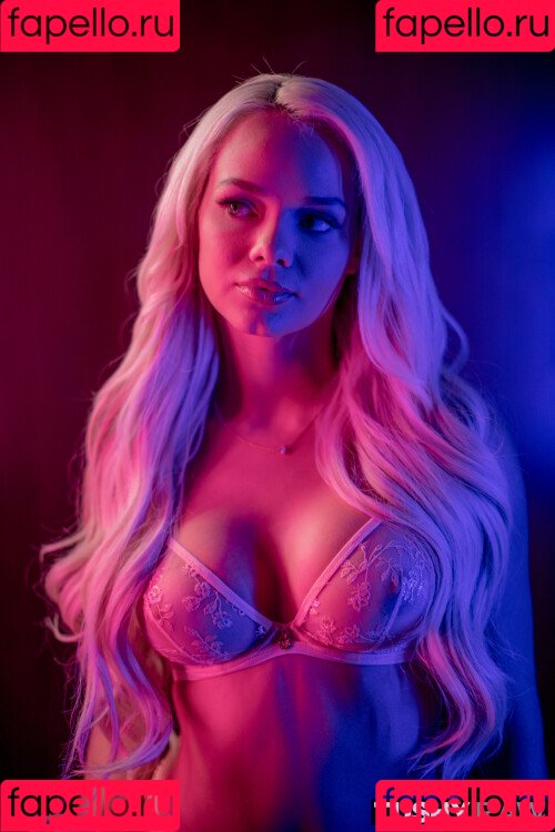 Elsadreamjean Onlyfans Photo Gallery 