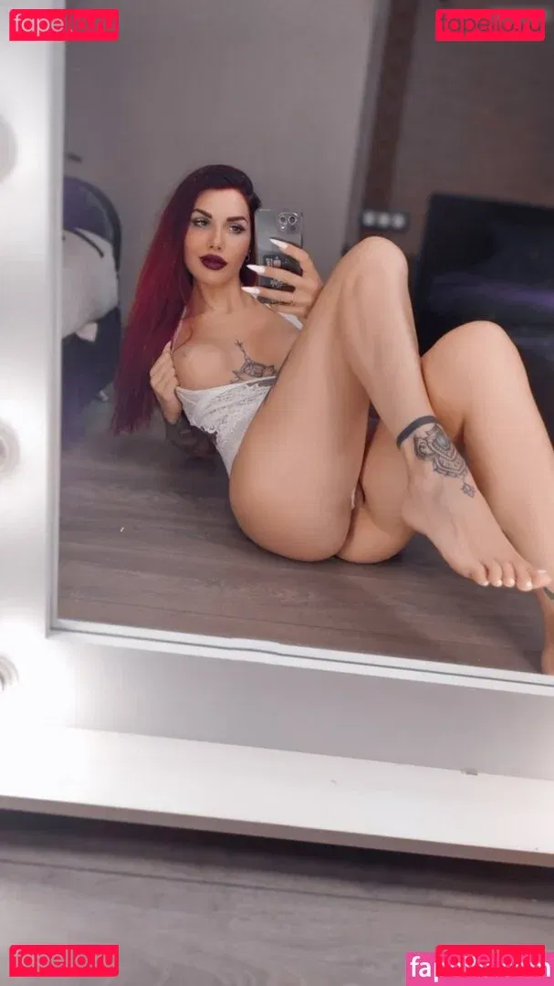 Yanotiki Onlyfans Photo Gallery 