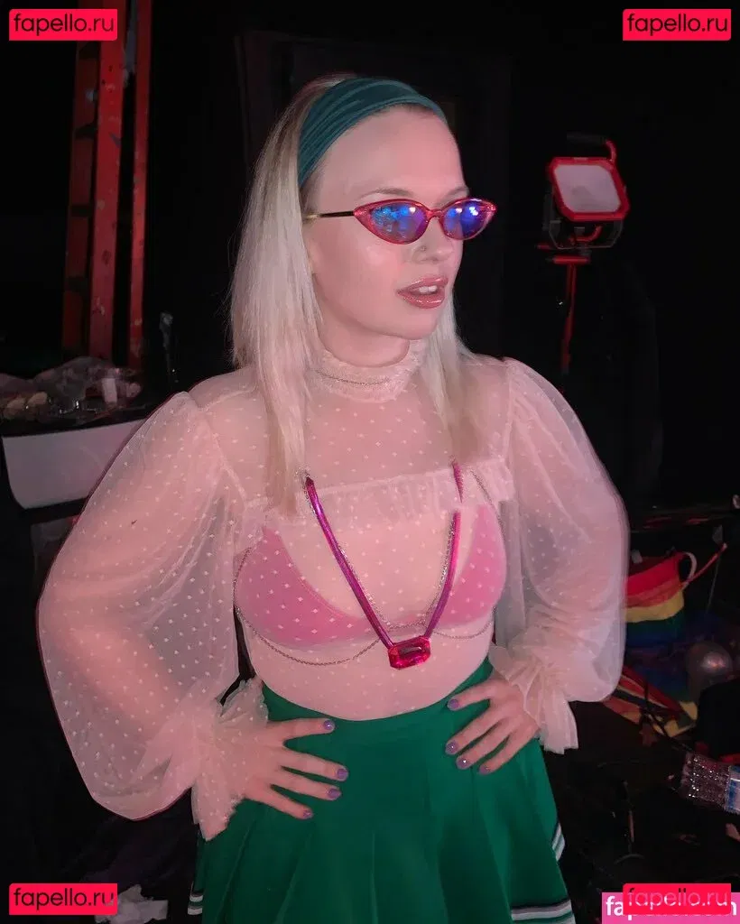 Goblin Shoes Onlyfans Photo Gallery 