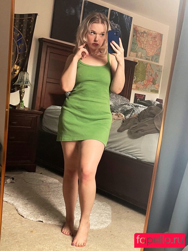 Goblin Shoes Nude Onlyfans Photo 17