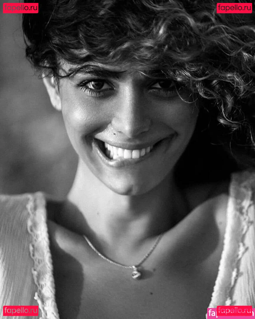 Amanda Chrishell Onlyfans Photo Gallery 