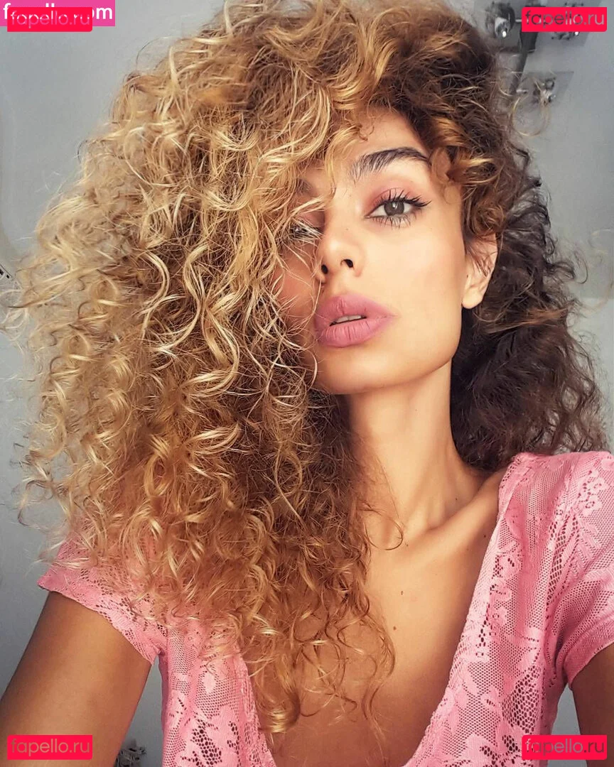 Amanda Chrishell Onlyfans Photo Gallery 