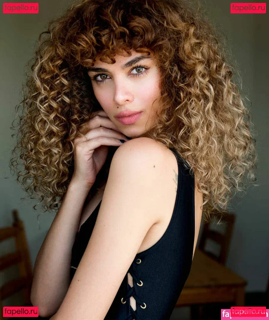 Amanda Chrishell Onlyfans Photo Gallery 