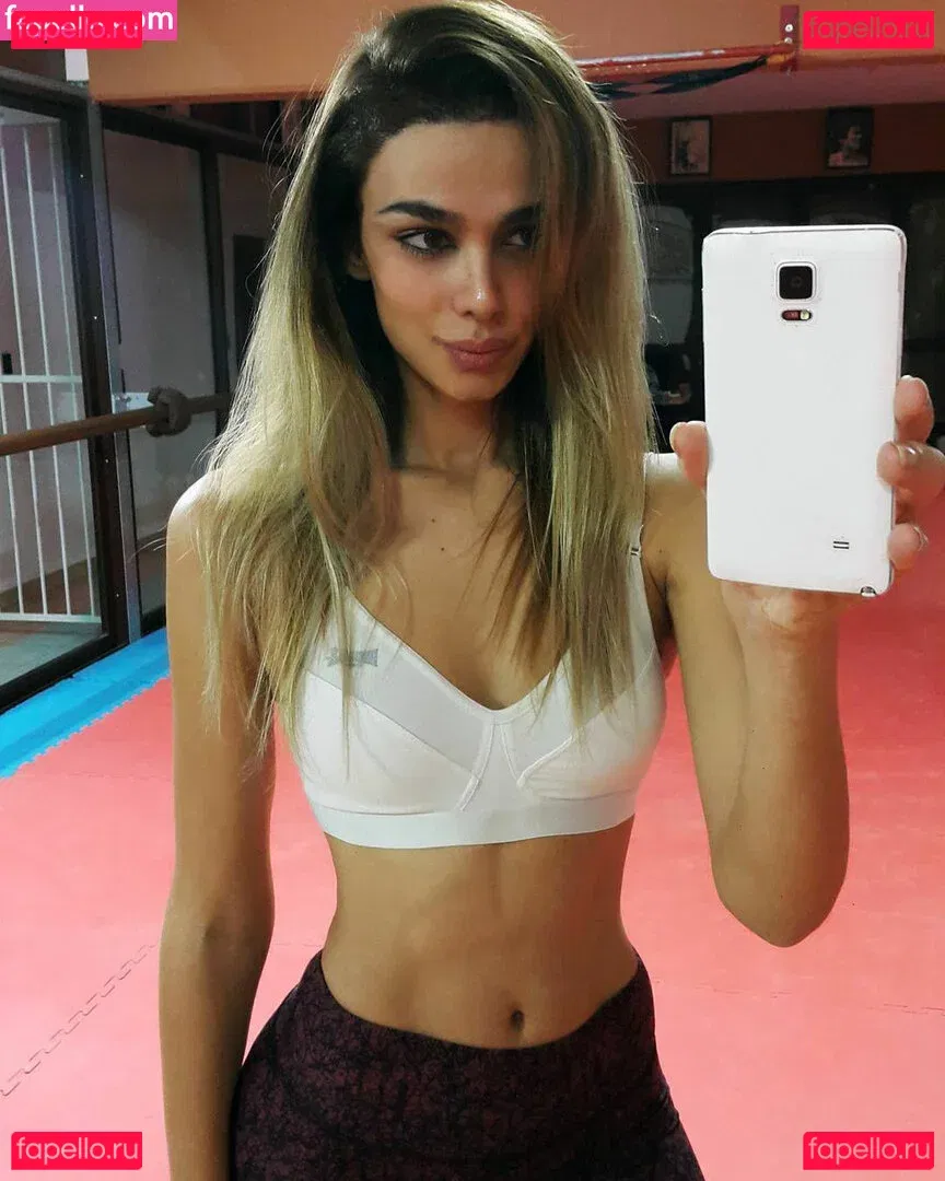 Amanda Chrishell Onlyfans Photo Gallery 