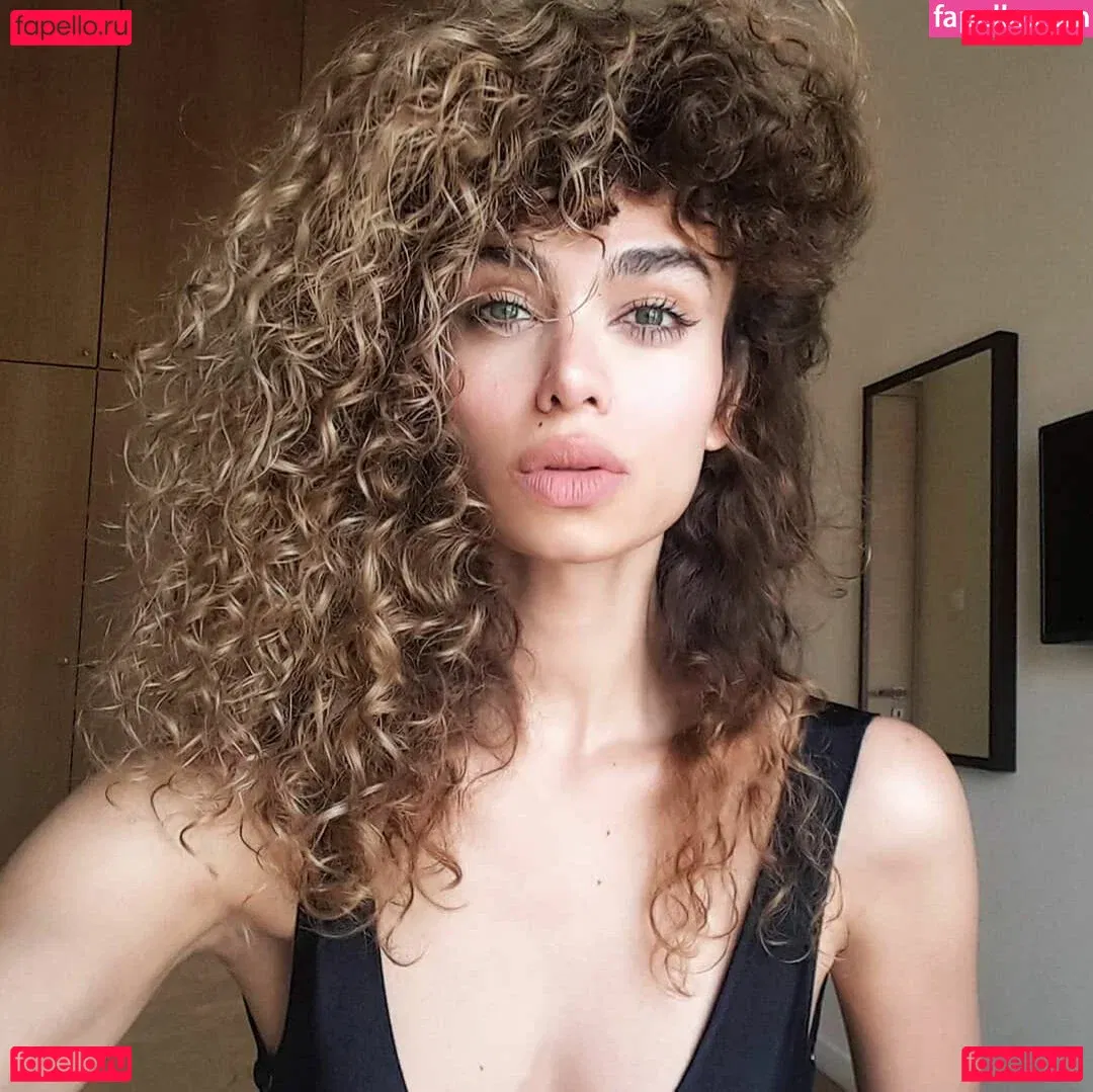 Amanda Chrishell Onlyfans Photo Gallery 