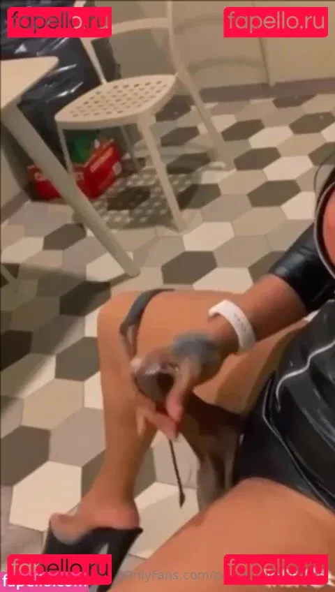 cesca.uncencored Onlyfans Photo Gallery 