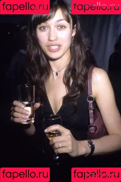Olga Kurylenko Onlyfans Photo Gallery 