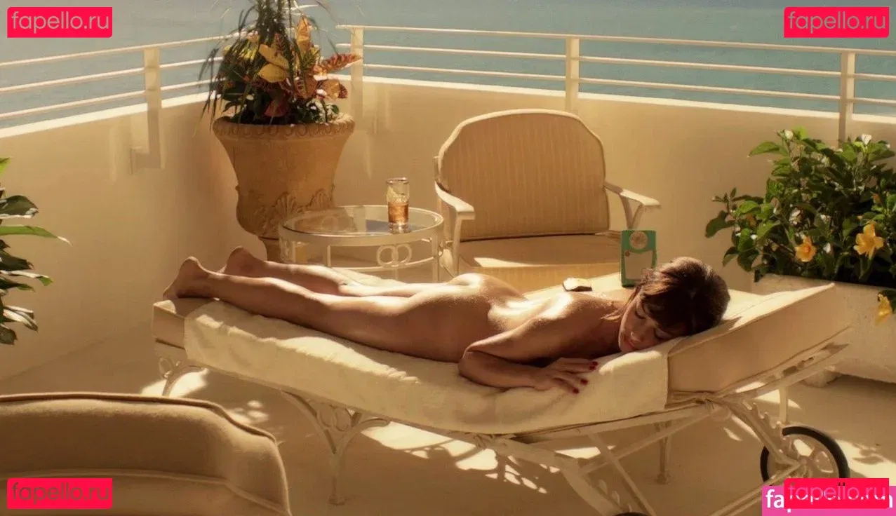 Olga Kurylenko Onlyfans Photo Gallery 