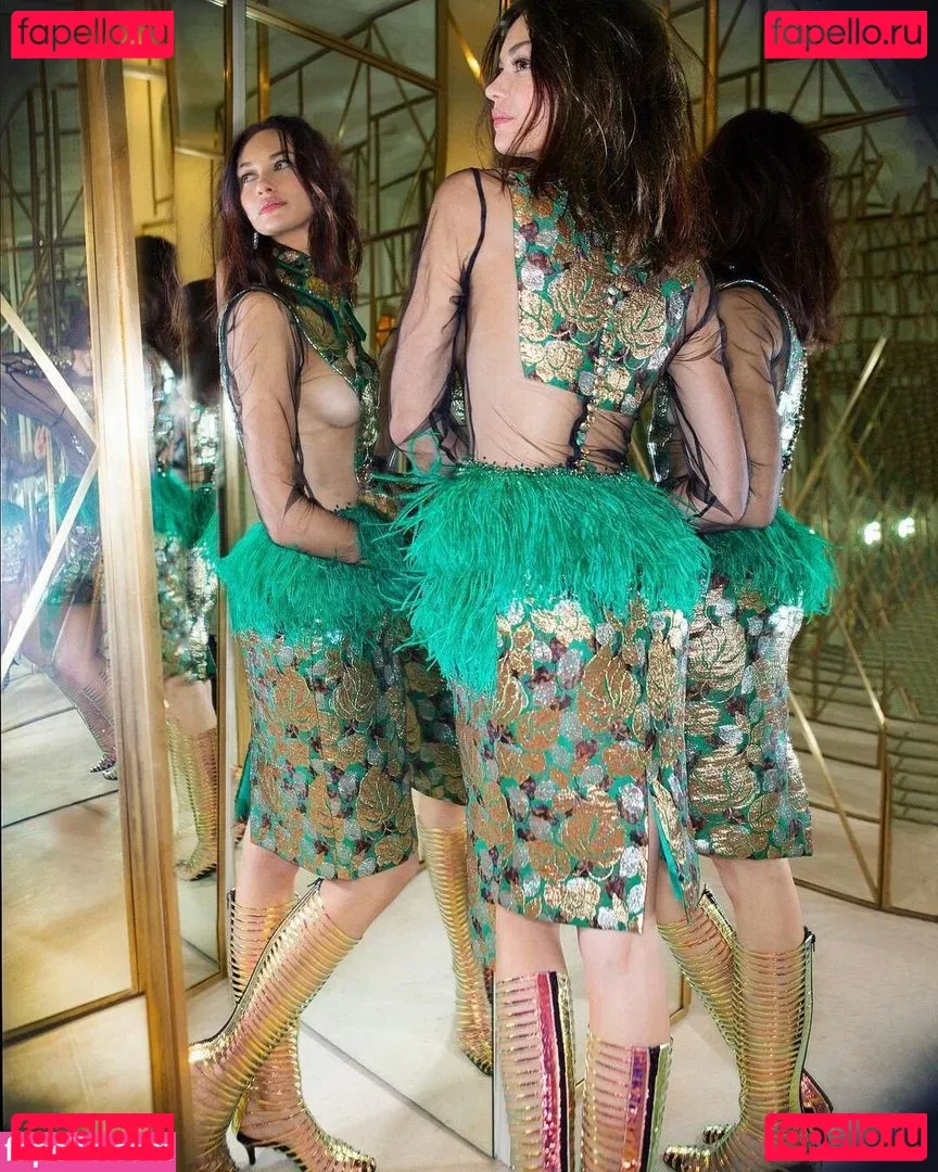 Olga Kurylenko Onlyfans Photo Gallery 