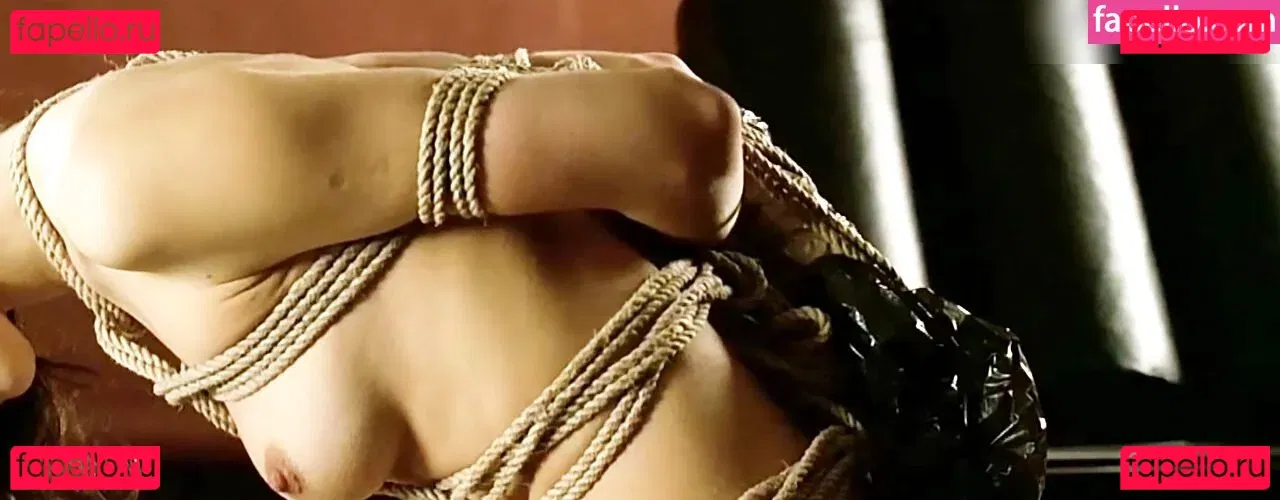 Olga Kurylenko Onlyfans Photo Gallery 