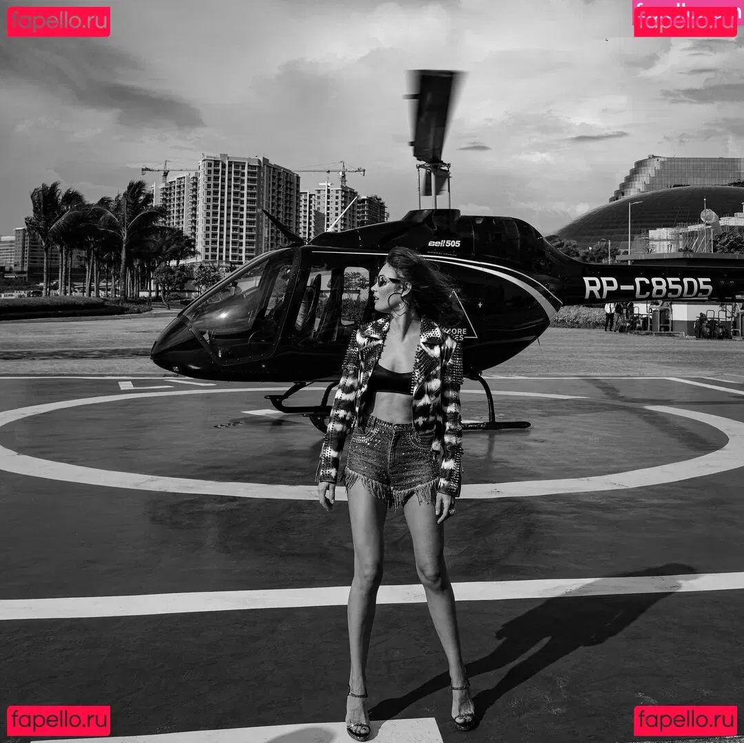 Olga Kurylenko Onlyfans Photo Gallery 