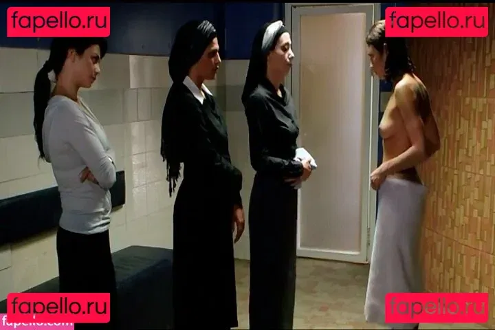 Olga Kurylenko Onlyfans Photo Gallery 