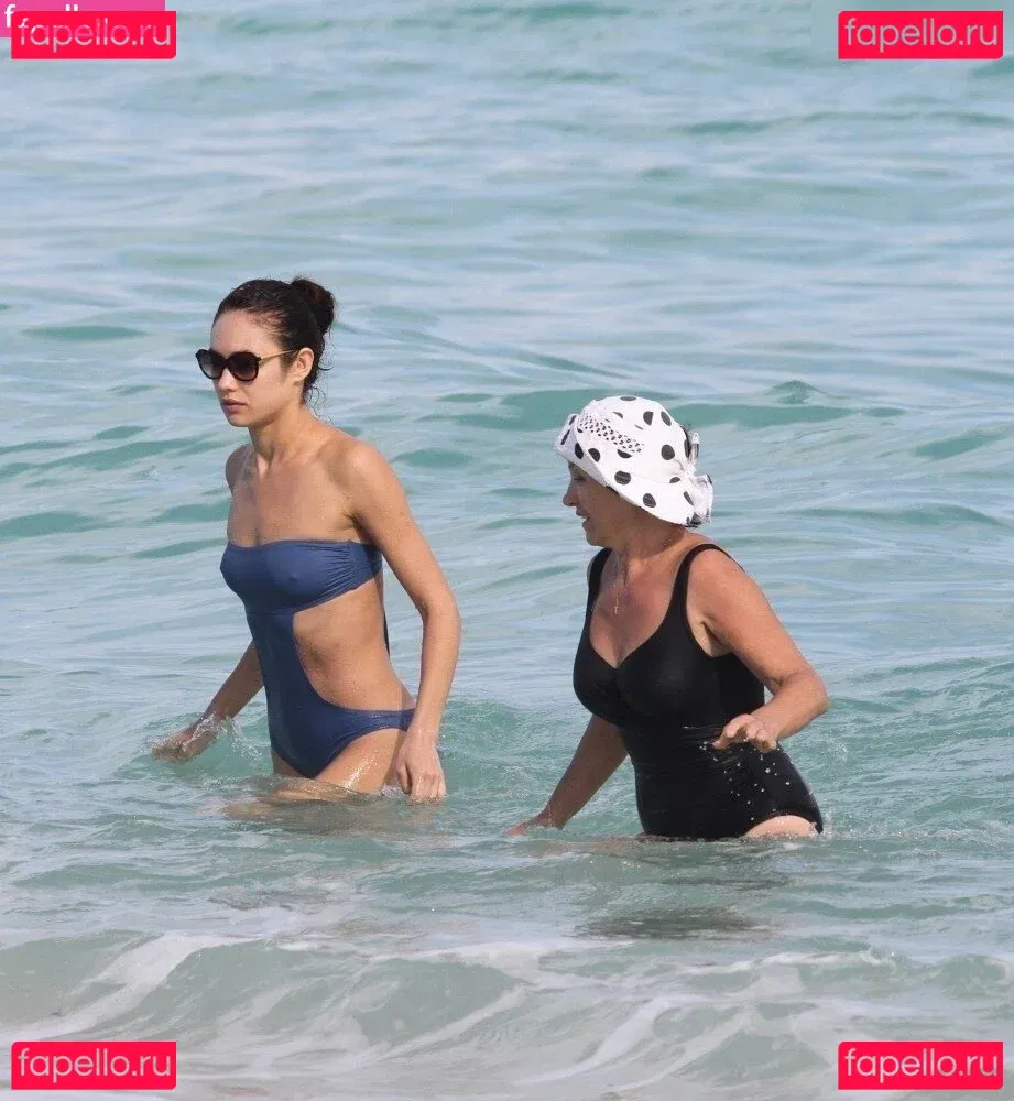 Olga Kurylenko Onlyfans Photo Gallery 