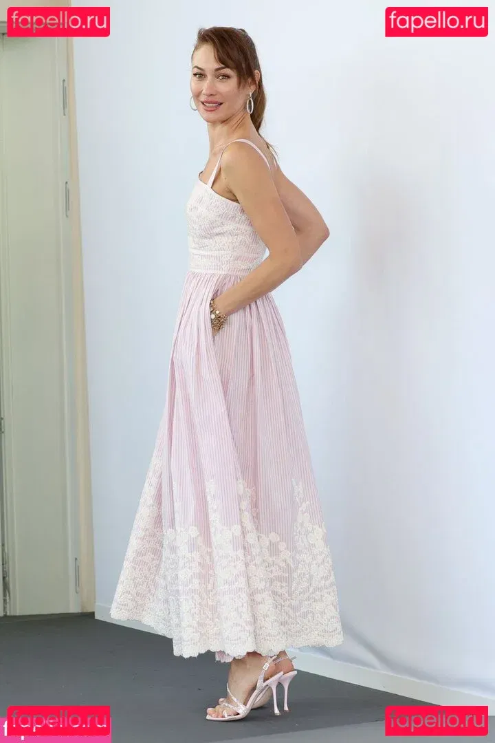 Olga Kurylenko Onlyfans Photo Gallery 