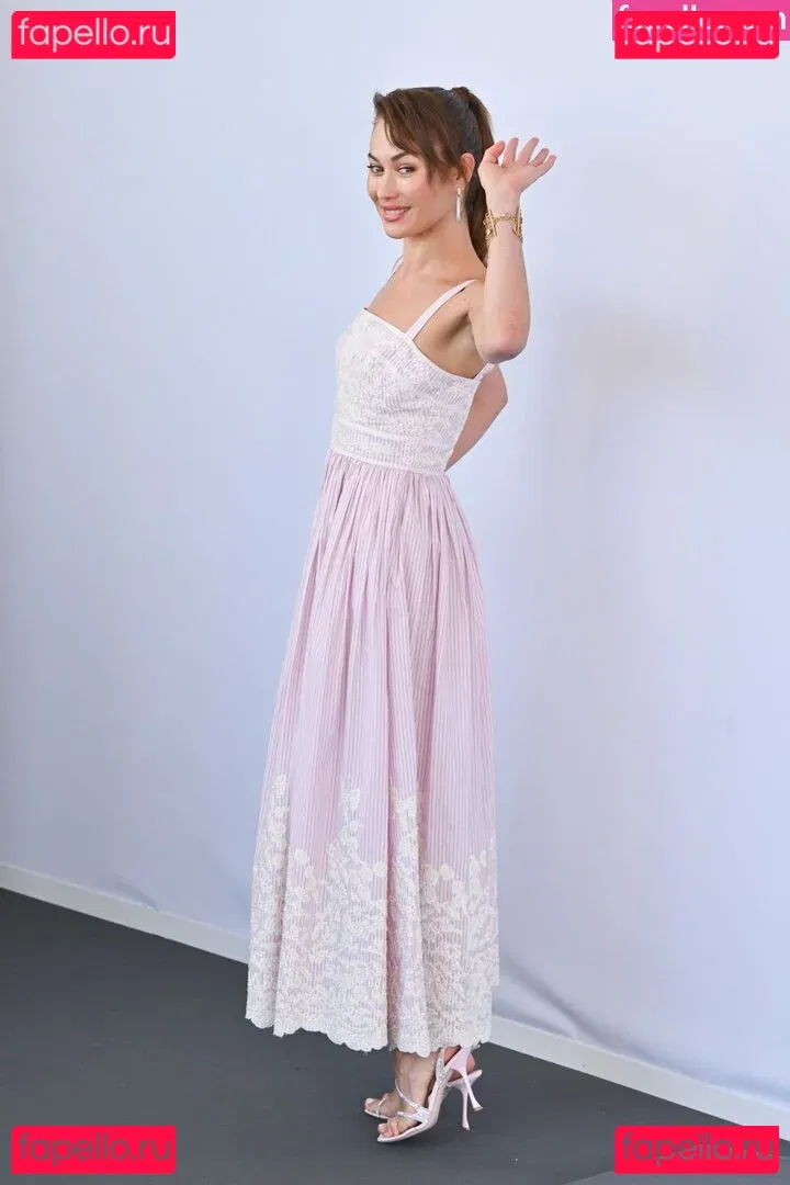 Olga Kurylenko Onlyfans Photo Gallery 