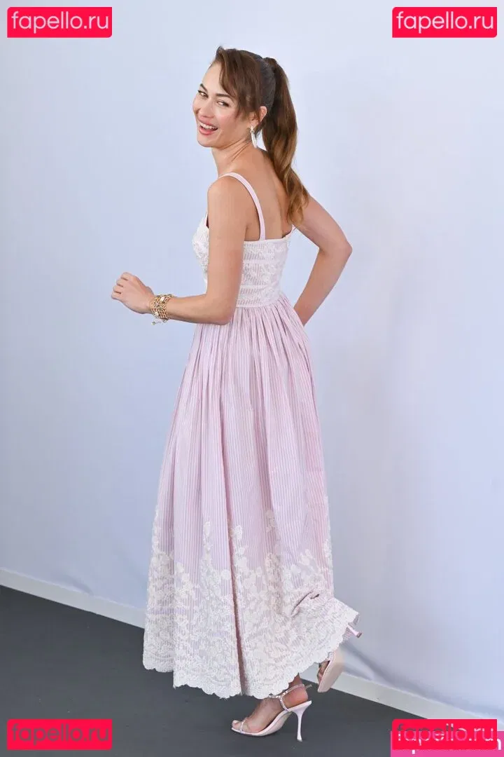 Olga Kurylenko Onlyfans Photo Gallery 