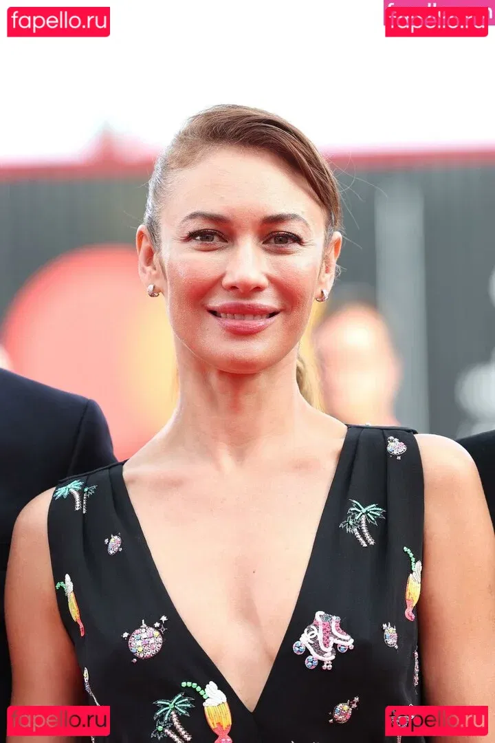 Olga Kurylenko Onlyfans Photo Gallery 