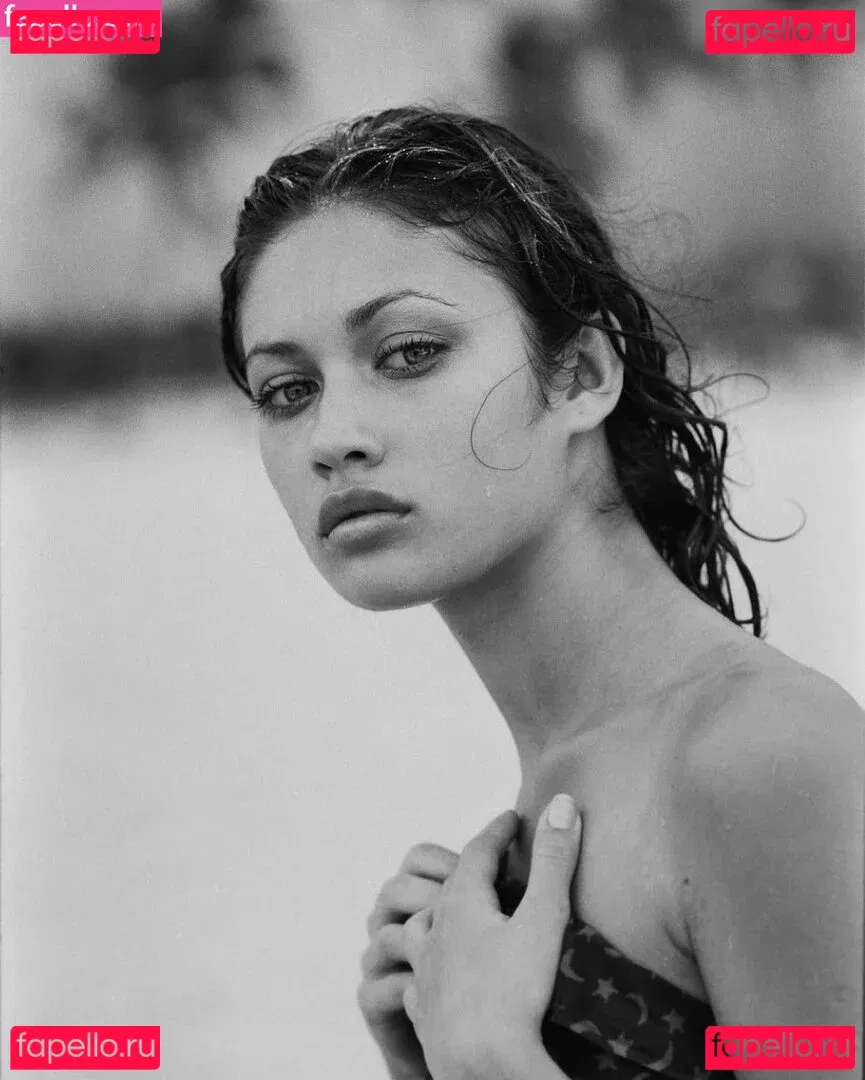 Olga Kurylenko Onlyfans Photo Gallery 