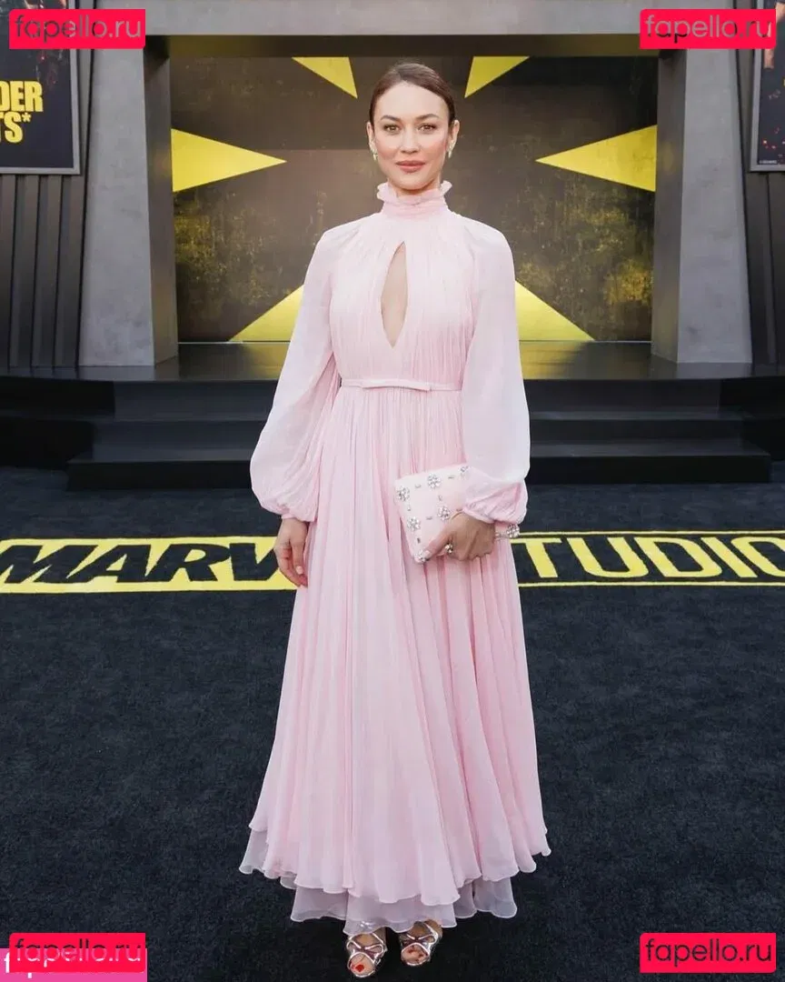 Olga Kurylenko Onlyfans Photo Gallery 