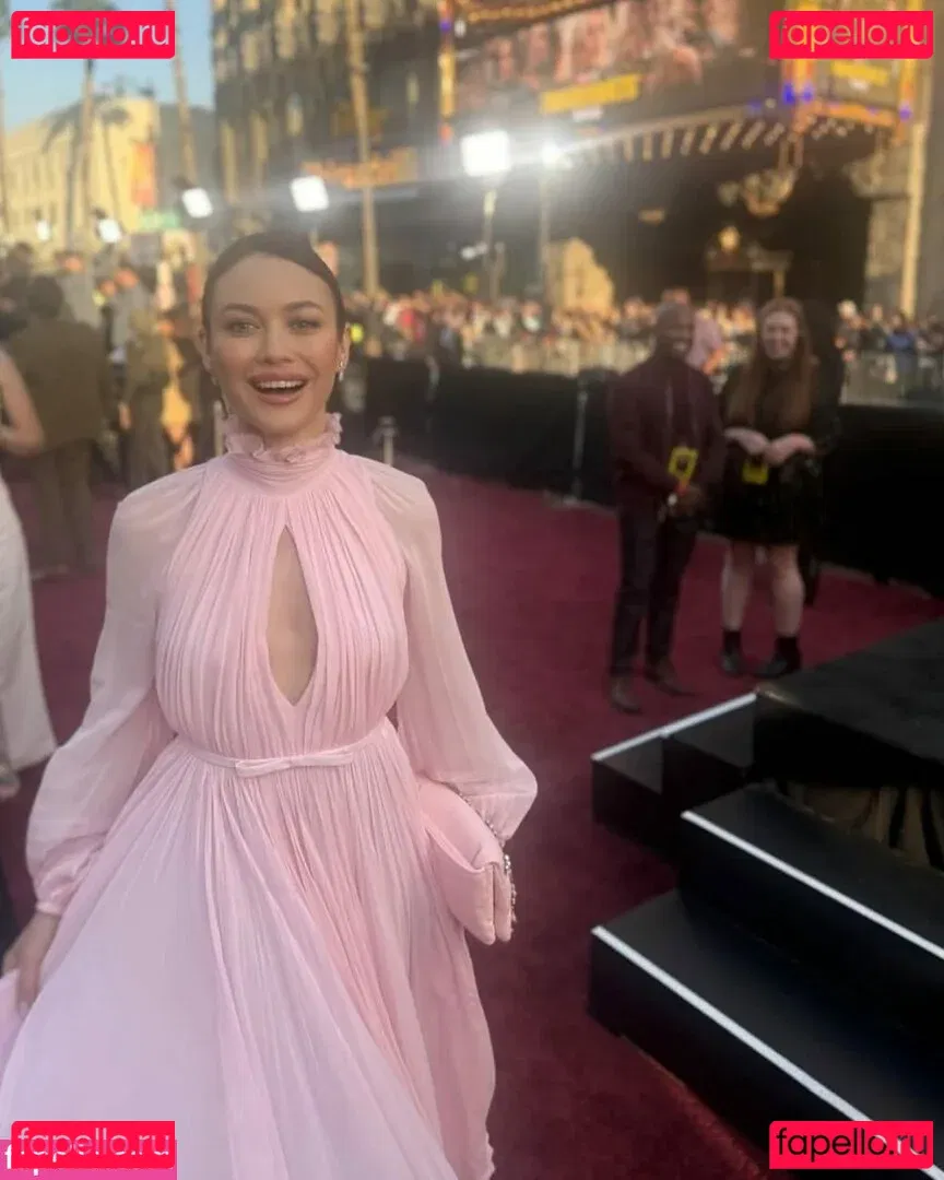 Olga Kurylenko Onlyfans Photo Gallery 