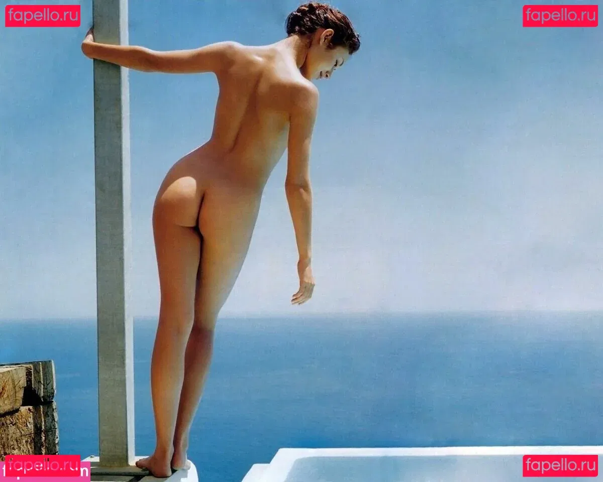 Olga Kurylenko Onlyfans Photo Gallery 