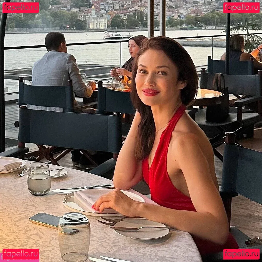 Olga Kurylenko Onlyfans Photo Gallery 
